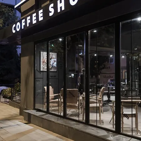 Hotel Cinnah 4*