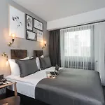 Hotell Cinnah 4*