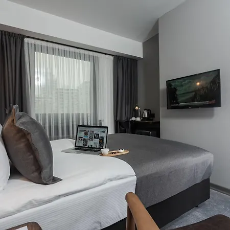 Hotel Cinnah